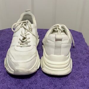 Steve Madden White Chunky Sneakers